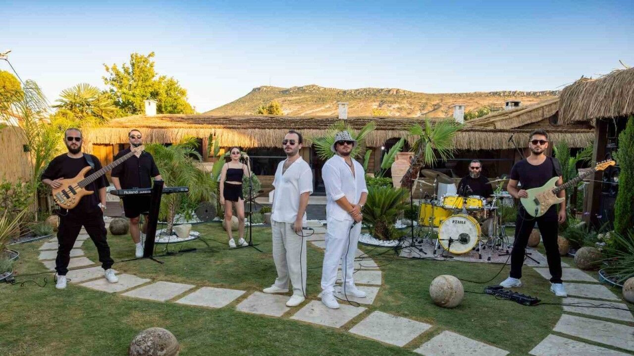 2024 yılında en çok dinlenen şarkı ve albümlerin listesi açıklandı