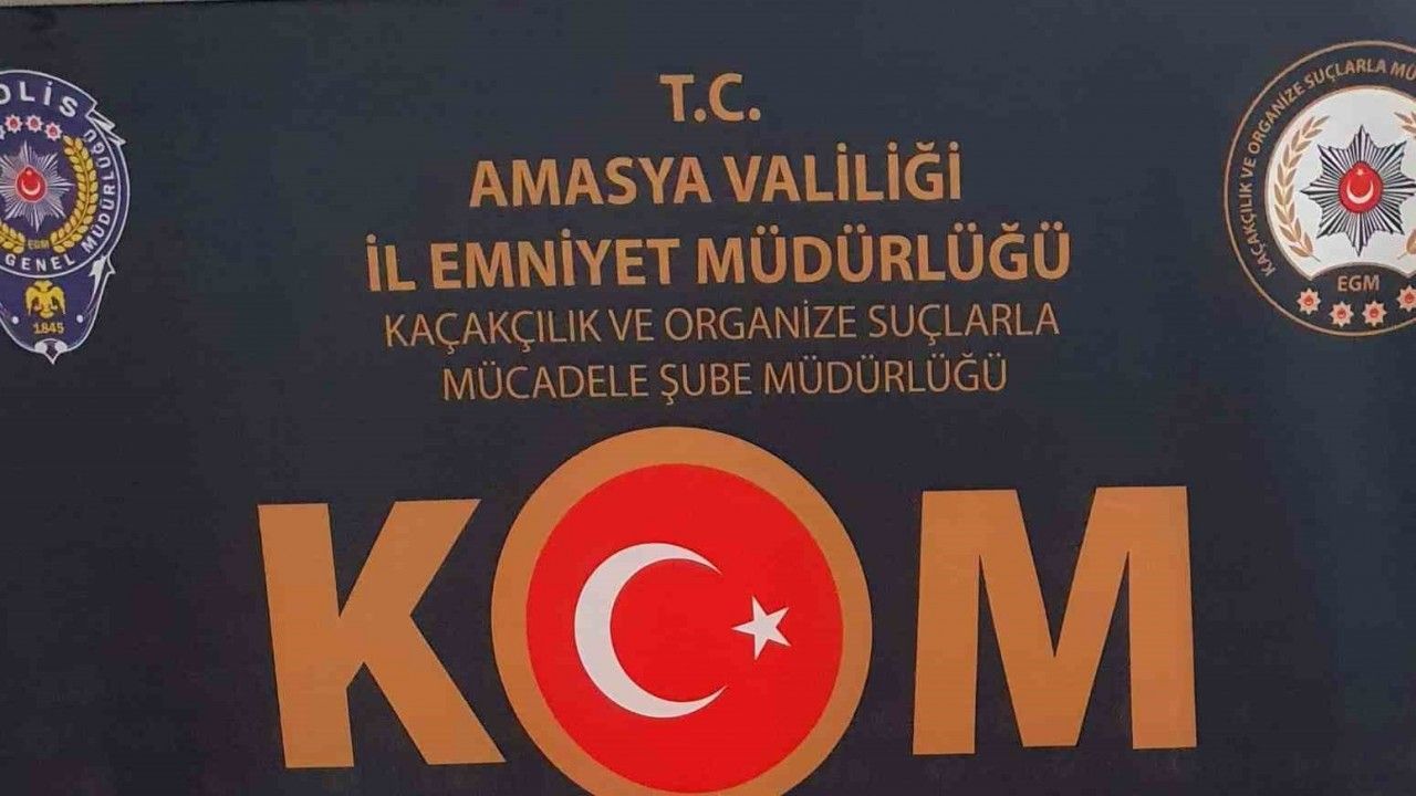 Amasya’da polisten silah operasyonu: 4 ruhsatsız tabanca ele geçirildi, 1 tutuklama