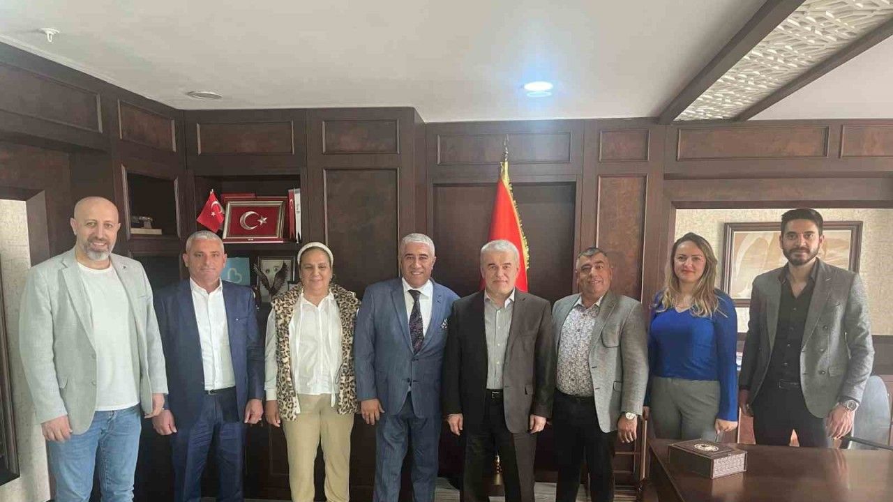 Çorum İş İnsanları Platformu, Kepez Kaymakamı Şahin ile bir araya geldi