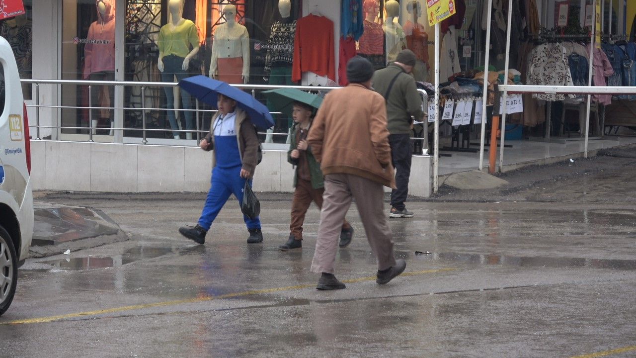 Kilis’te sağanak yağış