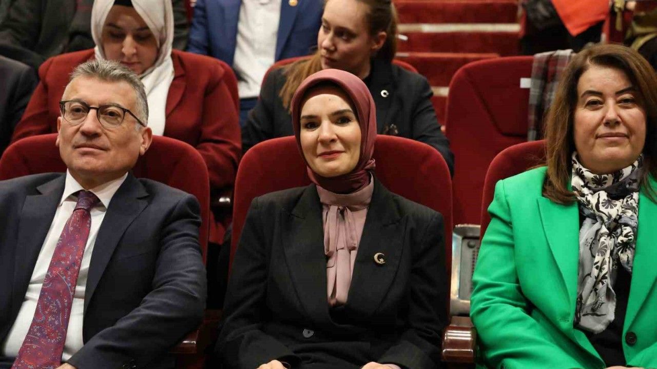 Özdemir: "Bugün Meclis’teki kadın temsil oranımız yüzde 20. Bunu AK Parti yaptı"