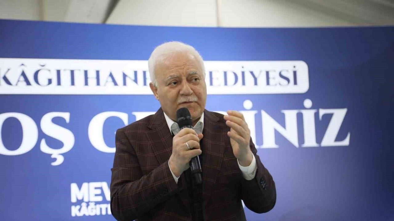 Kağıthane Belediyesi’nin Ramazan Sohbetleri’ne Nihat Hatipoğlu konuk oldu