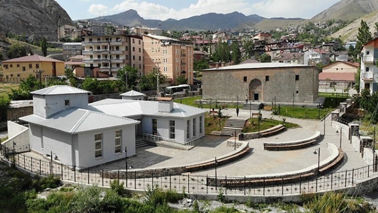 Meydan Medresesi'nde prodüksiyon çekimleri ücretli oldu