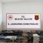 Yolcu otobüsünde 750 bin liralık kaçak giyim ele geçirildi