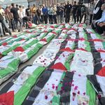 Gazze'de enkaz altından çıkarılan 100 Filistinli için cenaze töreni