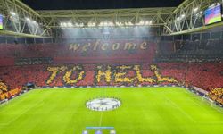 Galatasaray taraftarından ’Welcome to hell’ koreografisi