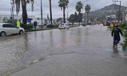 Bodrum’da yollar göle döndü