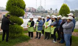 Mersin’de kadınlar süs bitkilerini budamayı öğreniyorlar