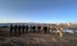 Korgeneral Metin Tokel, Selçuk Bayraktar ve Ahmet Akyol’dan sınır birliklerine bayram ziyareti