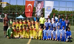 Mersin'de 'Çocuk Futbol Şenliği' başladı