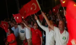 Mersin'de milli maç coşkusu, gol anlarının heyecanı görüntülere yansıdı