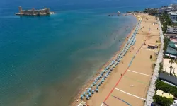 Mersin’de sahil bölgelerindeki yolları yeniliyor