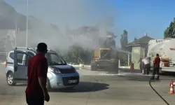 Petrol istasyonundaki kepçe yandı: Faciadan dönüldü