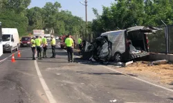 Tekirdağ'da iş servisi ile panelvan çarpıştı: 2 ölü, 10 yaralı