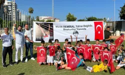 Mersinli minik futbolculardan, Merih Demiral'a destek