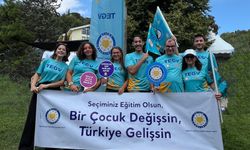 Yüzücüler TEGV’li çocuklara eğitim desteği için yarıştı