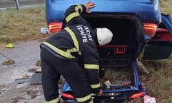 Hatay’da tek taraflı olan kazada otomobil takla attı, 3 kişi yaralandı