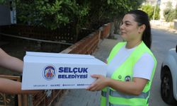 Selçuk'ta çocukların beslenme çantalarına destek