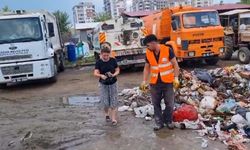 Cüzdanını yanlışlıkla çöpe atan kadın için temizlik görevlileri seferber oldu