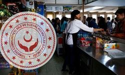 Bir tost 50 lira, bakanlığın öğrenciye aylık yardımı 90 lira!