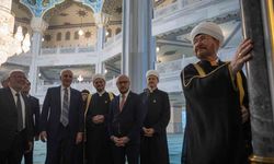 TBMM Başkanı Kurtulmuş, Moskova Merkez Camii’ni ziyaret etti