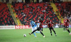 Trendyol Süper Lig: Gaziantep FK: 0 - Trabzonspor: 0 (İlk yarı)