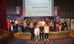 Düzce Üniversitesi’nde beden dili eğitimi gerçekleştirildi