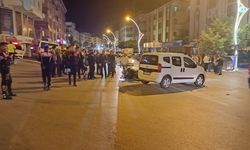 Ankara’da hafif ticari araç ile motosikletli polis ekipleri çarpıştı: 2 polis memuru yaralandı