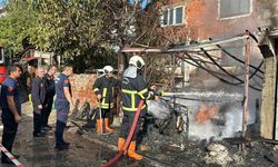 Alevlere teslim olan garaj iki evi küle çeviriyordu