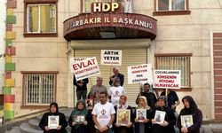 Diyarbakır anneleri "aileler dağıtıldı" haberlerine tepki gösterdi