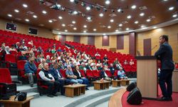 Kastamonu Üniversitesi’nde Türkiye’nin zengin bitki örtüsü konuşuldu