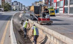 Su taşkını riskine karşı Kepez’de kanallar temizleniyor