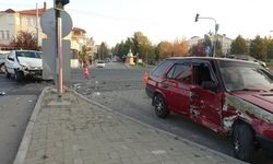 Tavşanlı’da trafik kazası, 3 yaralı