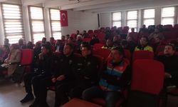 Tekman’da kamu personeline uyuşturucuyla mücadele semineri