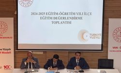 Özalp'ta eğitim değerlendirme toplantısı yapıldı