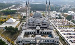 Uludağ Üniversitesi'ndeki cami ve külliye inşaatı yükseliyor