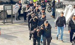 Polis kılığına giren çete 25 milyon TL dolandırıcılık yaptı, 8 kişi tutuklandı