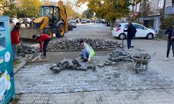 Süleymanpaşa’da olumsuz hava şartlarına rağmen yol çalışmaları devam ediyor