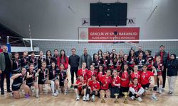 Yıldız Kız Yerel Lig’de şampiyon Elazığ Voleybol Akademi oldu