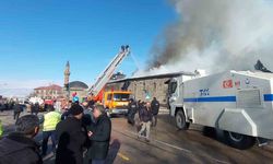 Erzurum’da tarihi binada çıkan yangın söndürüldü