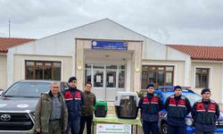 Ula’da ele geçirilen maymunlar doğa korumaya teslim edildi