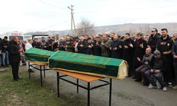 Amasya'daki göçükte hayatını kaybeden 2 kişi son yolculuğuna uğurlandı