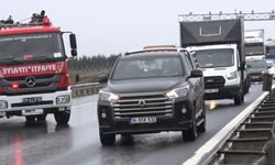 Büyükçekmece TEM otoyolunda seyir halindeki midibüs alev topuna döndü