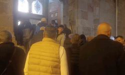 Erzurumlular Kadir Gecesi’nde tarihi camilere akın etti