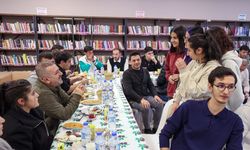 Sincan Belediye Başkanı Ercan, gençlerle sahur yaptı