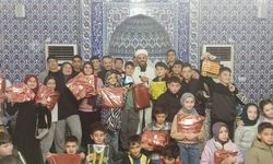 Türkeli’de çocuklar Kadir Gecesi’nde ödüllerine kavuştu
