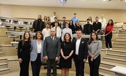 İş dünyasının deneyimli isimleri ‘Business Summit 25’te HKÜ öğrencileriyle buluştu