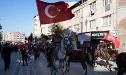 Kepenek giyildi, cura çalındı, Yörükler Burdur’da yürüdü