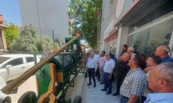 Mut’ta üreticiye tohum eleme makinesi