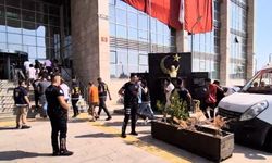Mersin’deki fuhuş operasyonunda gözaltına alınan şüphelilerden 19’u tutuklandı